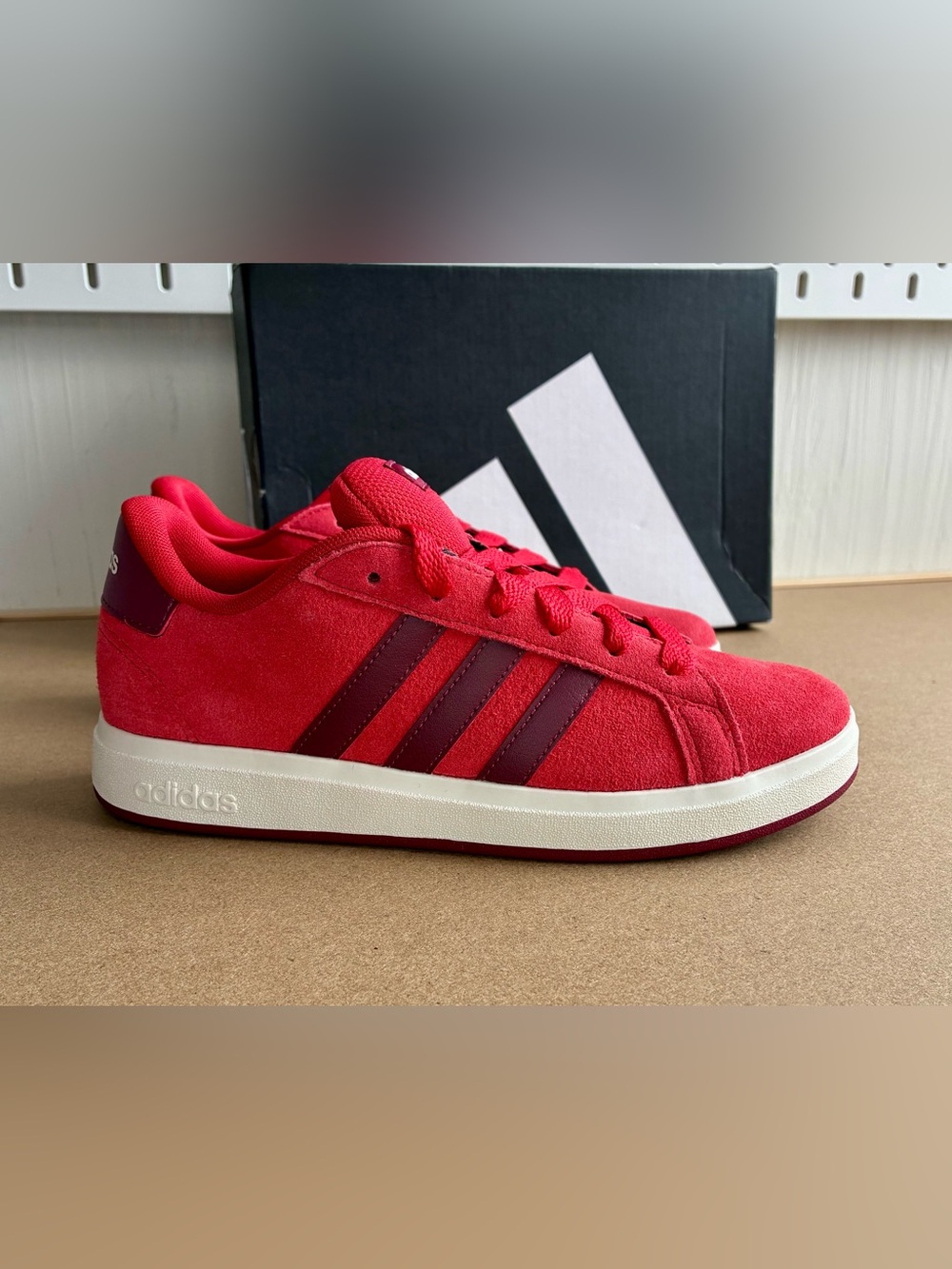 Adidas Grand Court 00s Big Kids Sneakers